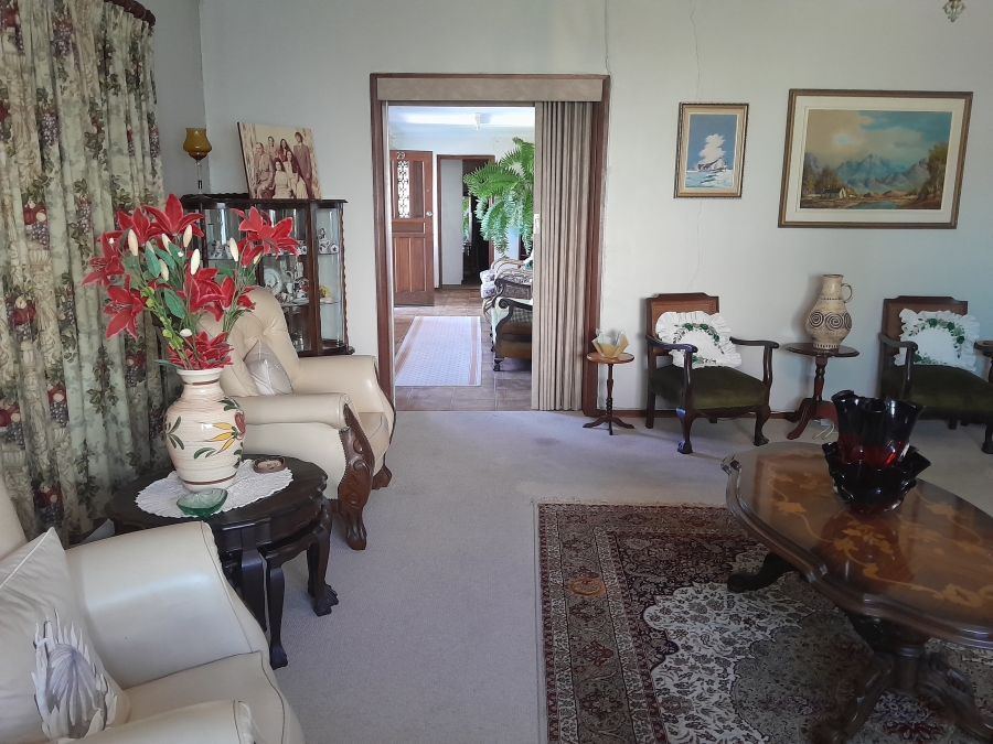 4 Bedroom Property for Sale in Gansbaai Central Western Cape